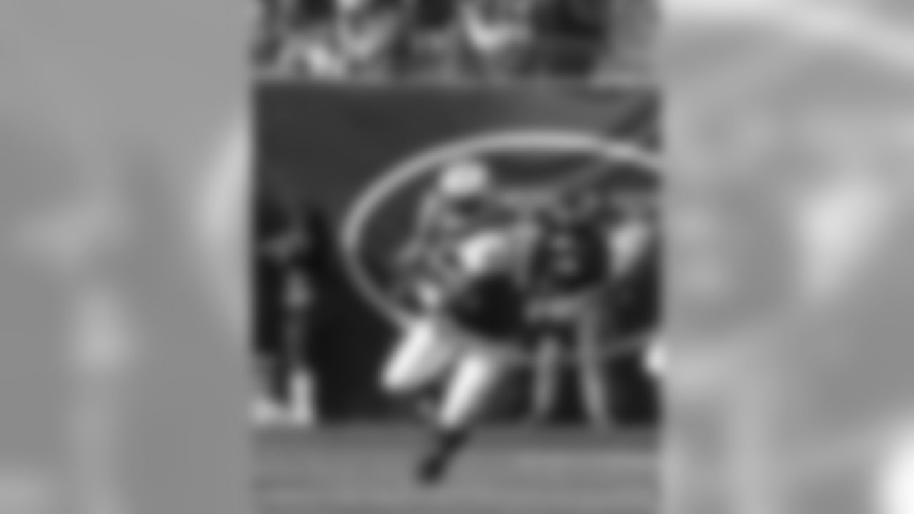 2011 Regular Season Week 7 Jets vs. Chargers Game Photos