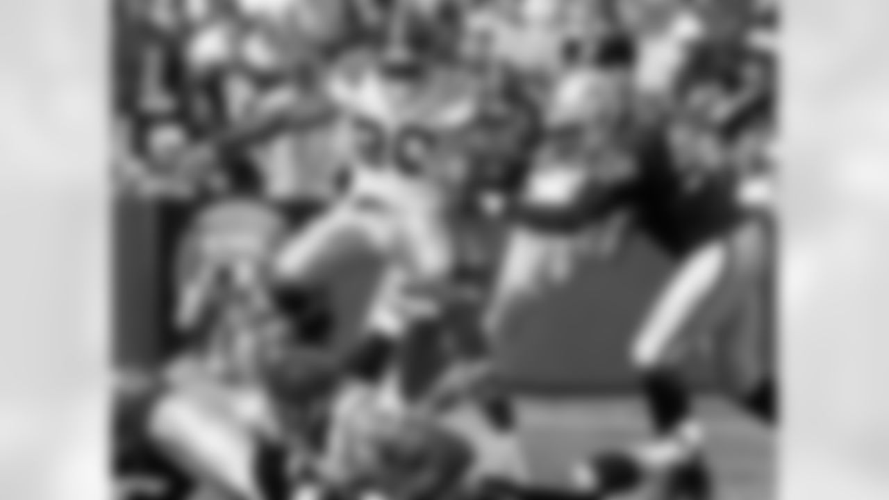 2009 Week 7 - Jets at Raiders Photos