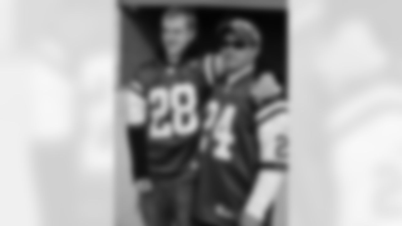 2010 Week 8 Jets vs Packers Fan Photos