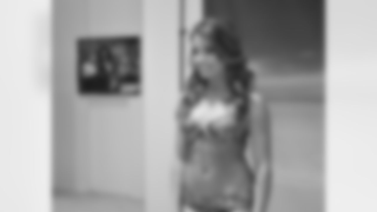 2012 Flight Crew Swimsuit Calendar Casting