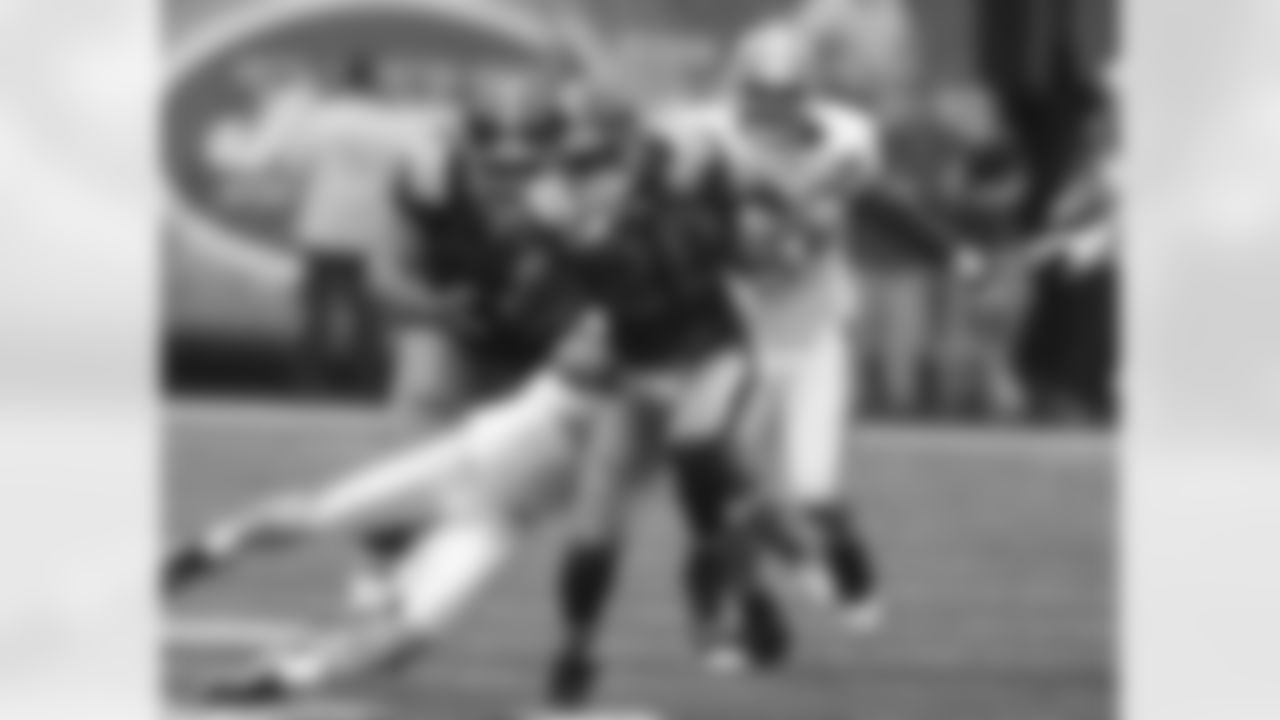2009 Week 3 - Jets vs Titans Photos