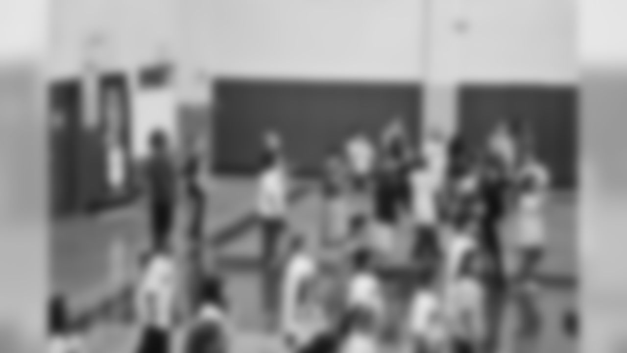 NFL Play 60 Challenge: Wilson and Dixon Inspire Local Kids
