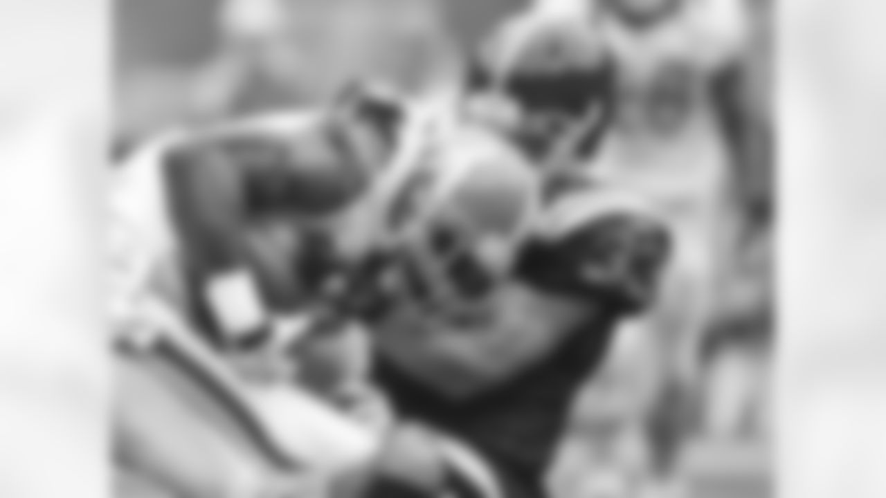 2009 Week 3 - Jets vs Titans Photos
