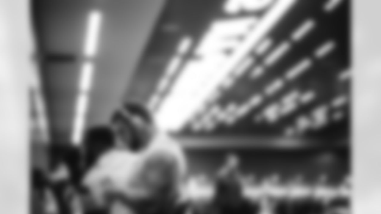 E_A9I04025