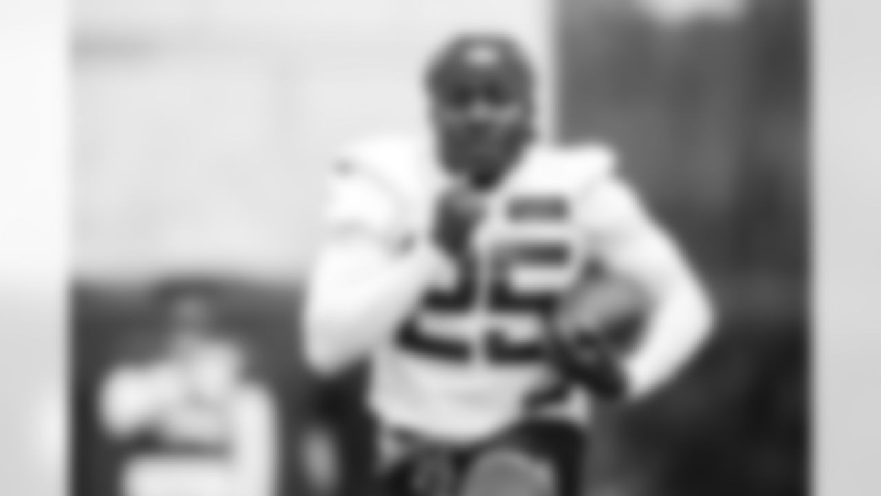 RB Israel Abanikanda