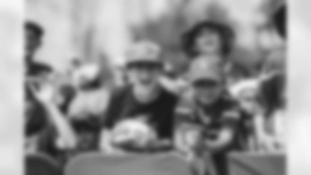E_JB1_1751