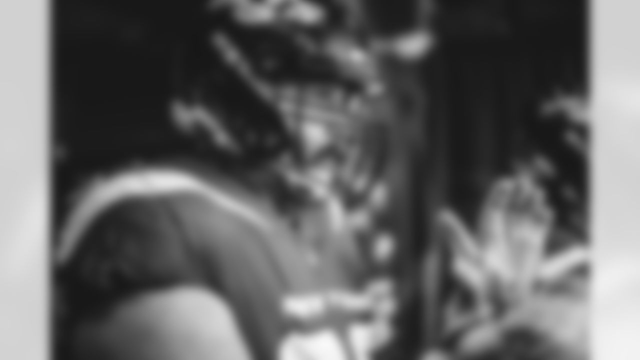 T Mike Remmers (Unrestricted)