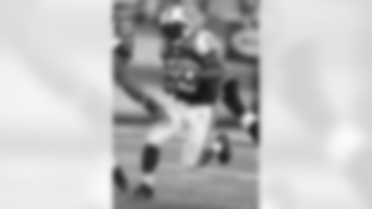 LaDainian Tomlinson Photos