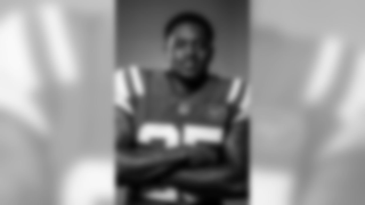 25 Elijah McGuire