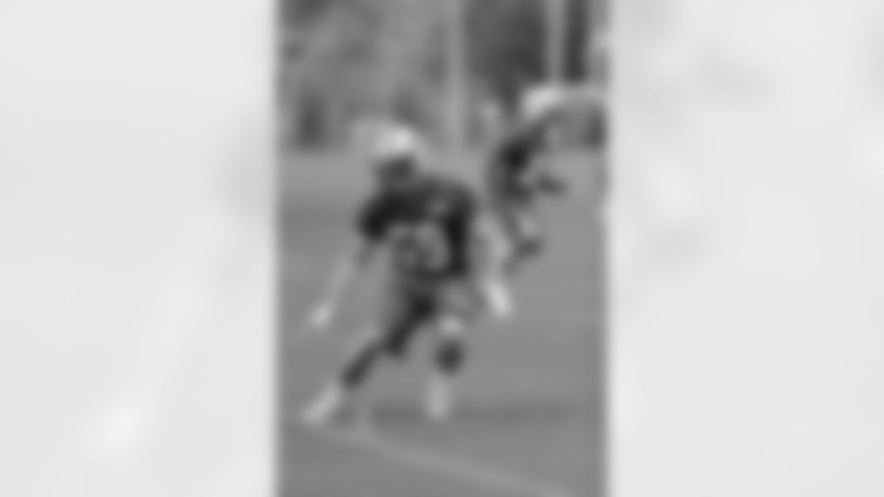 LB Julian Howsare