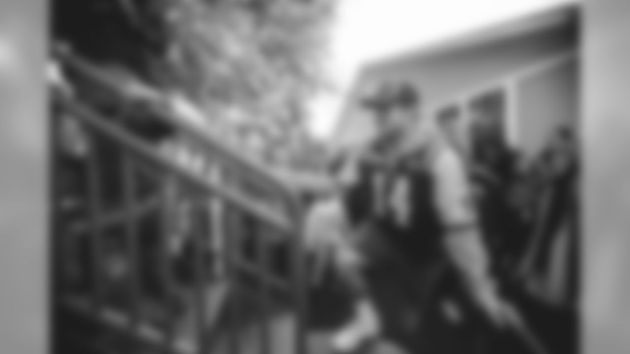 E_1D2_9016