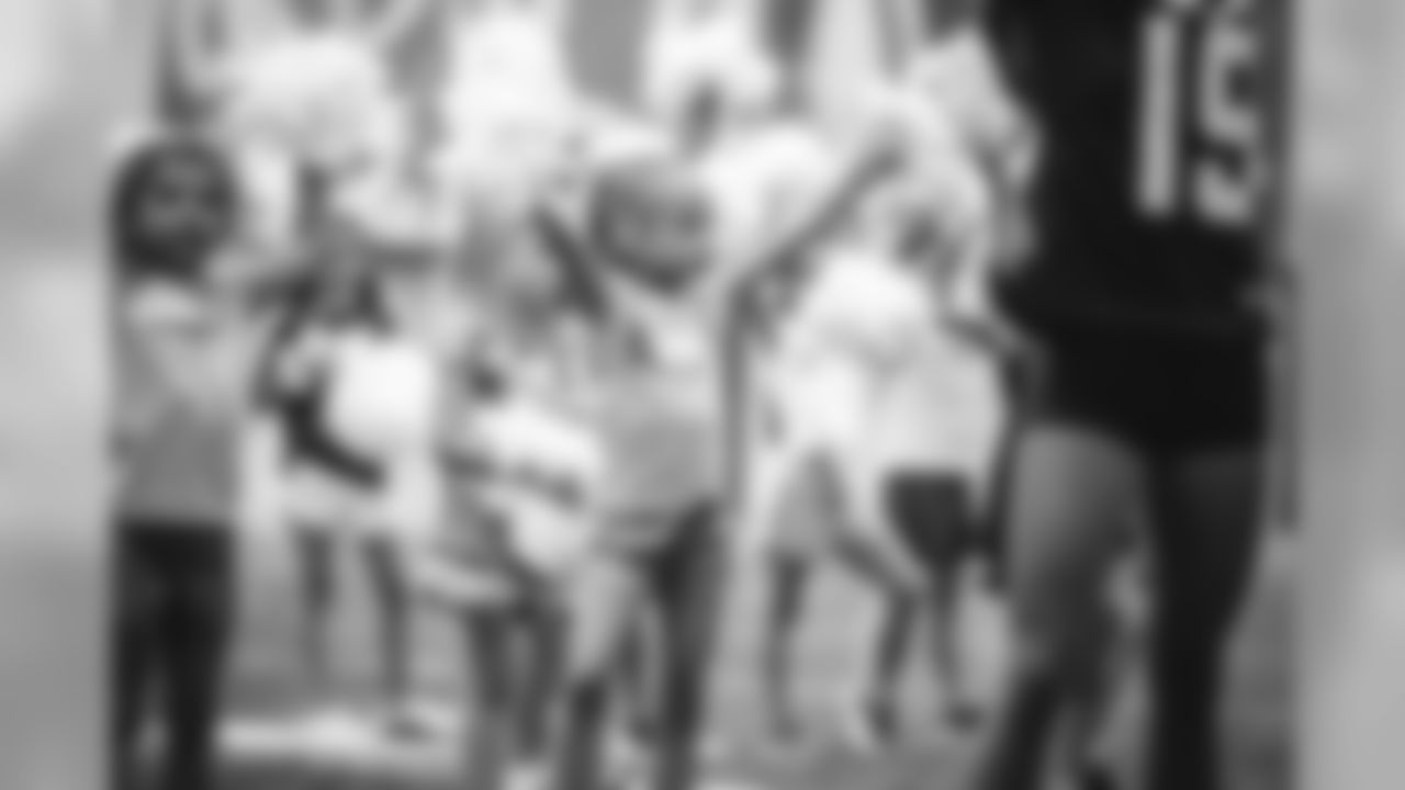 E_SNYc11i7124