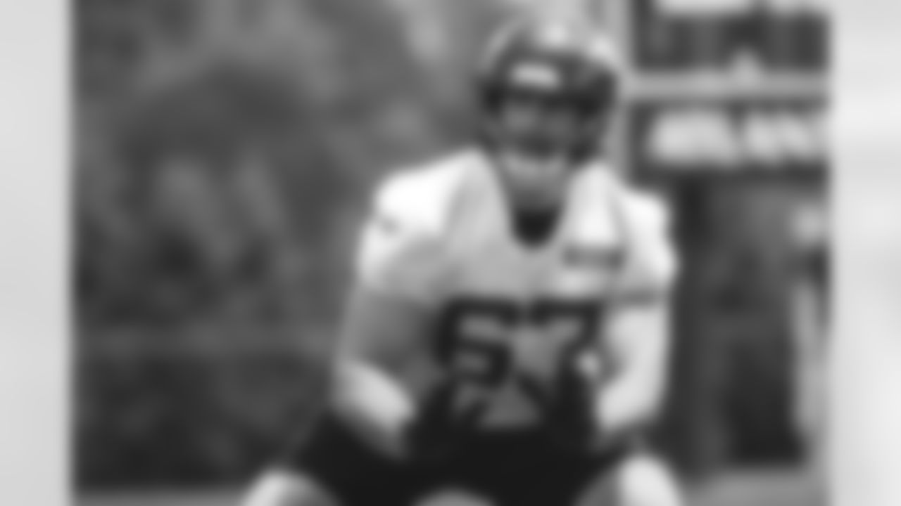 OL Brent Laing