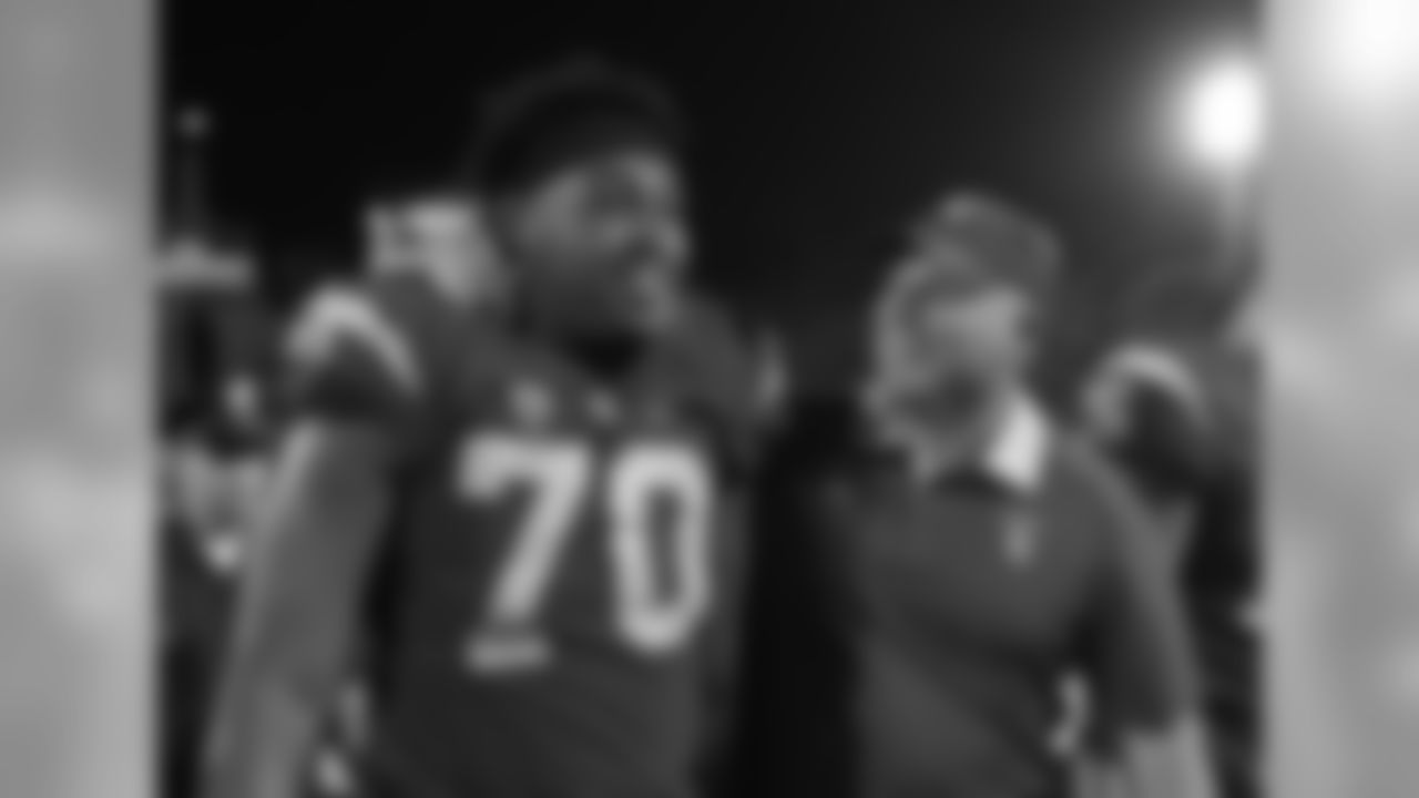 T Chuma Edoga (USC)