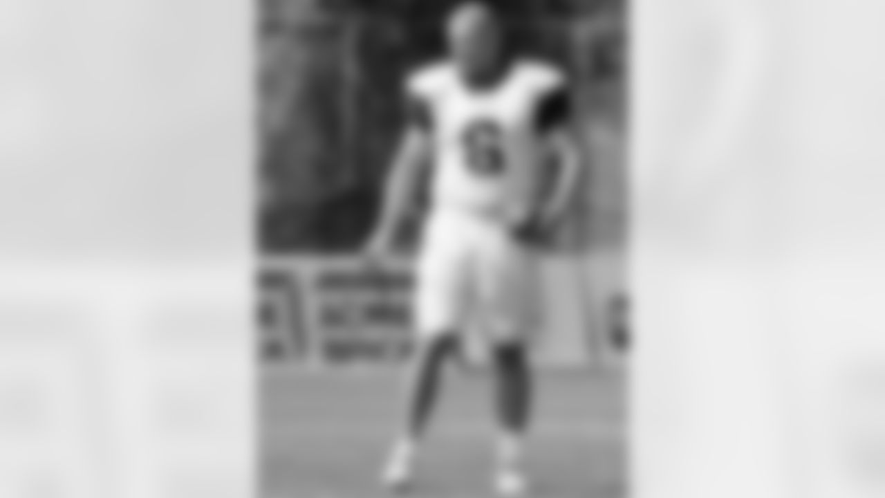 K Nick Folk Photos