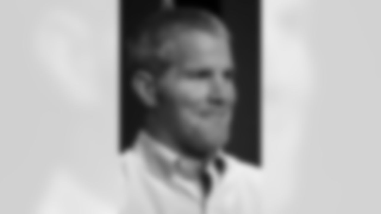 Brett Favre Photos