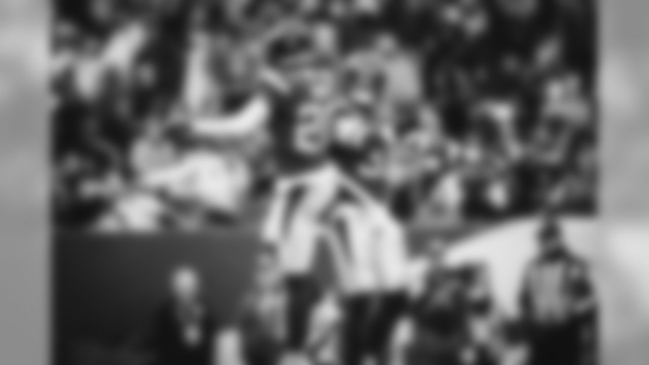 E_SNY3_1598
