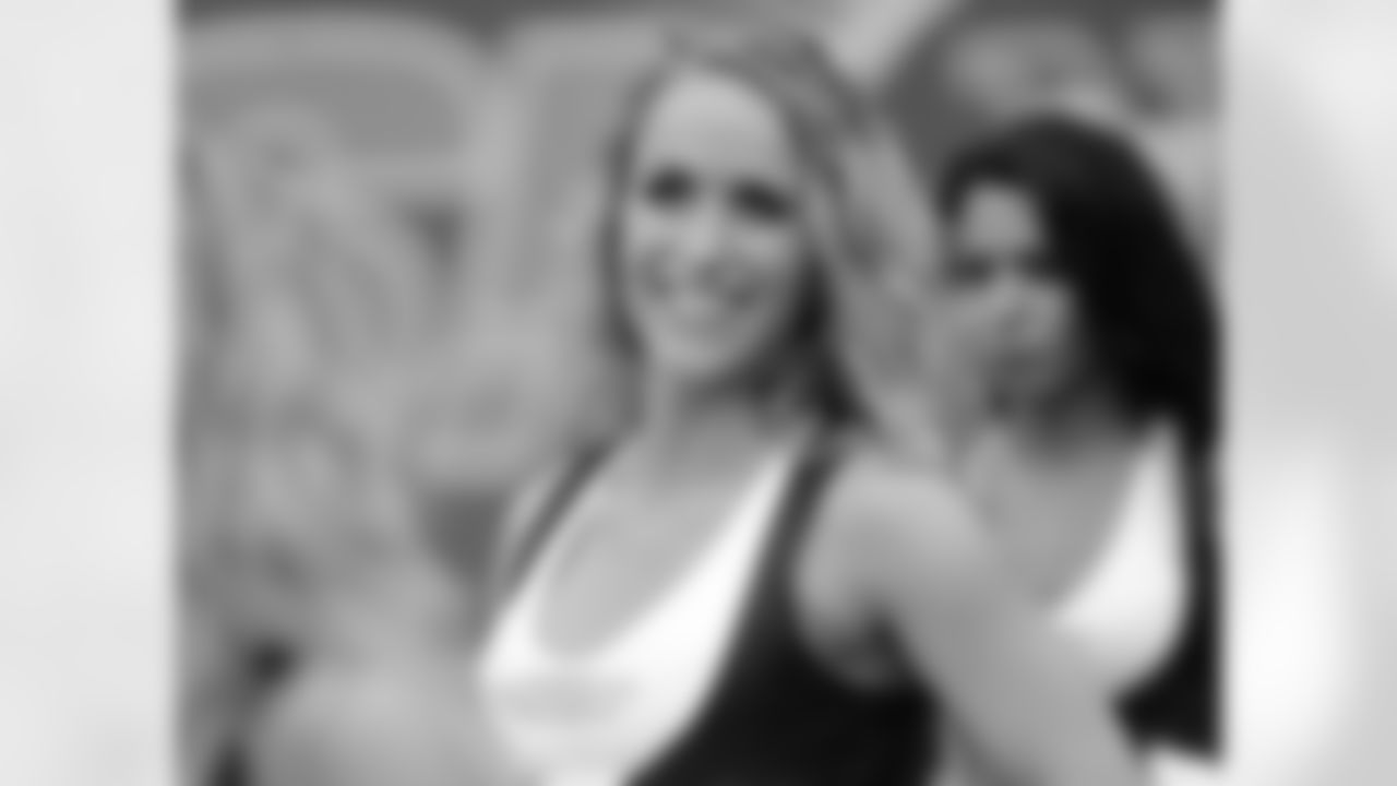 Amanda C. 2009 Flight Crew Member Photos
