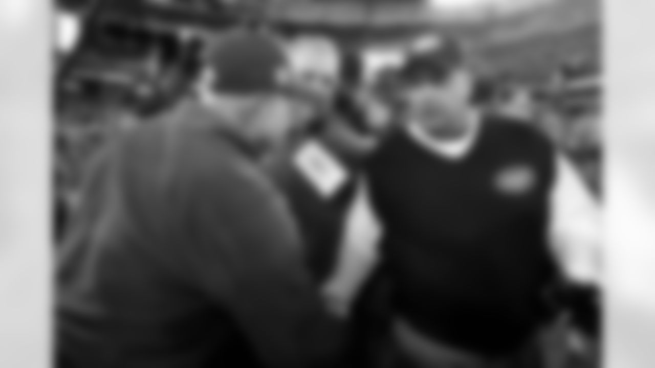 2011 Regular Season Week 16 Jets vs. Giants Game Photos