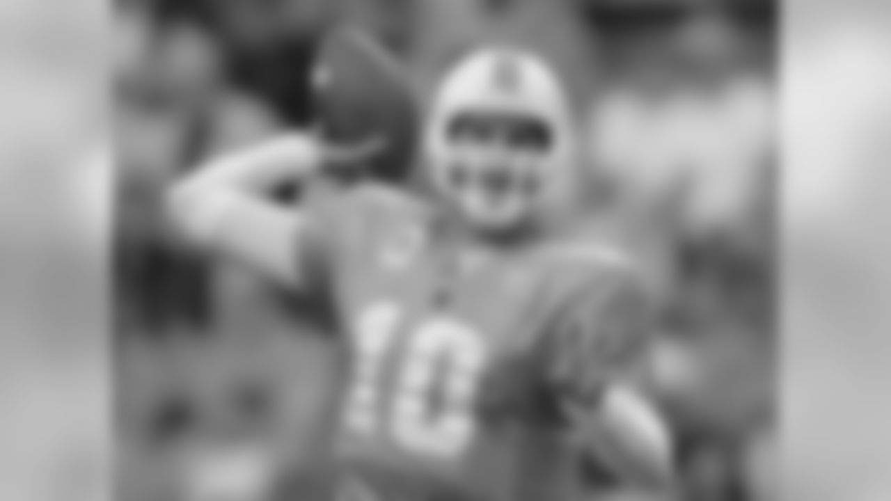 QB Erik Ainge