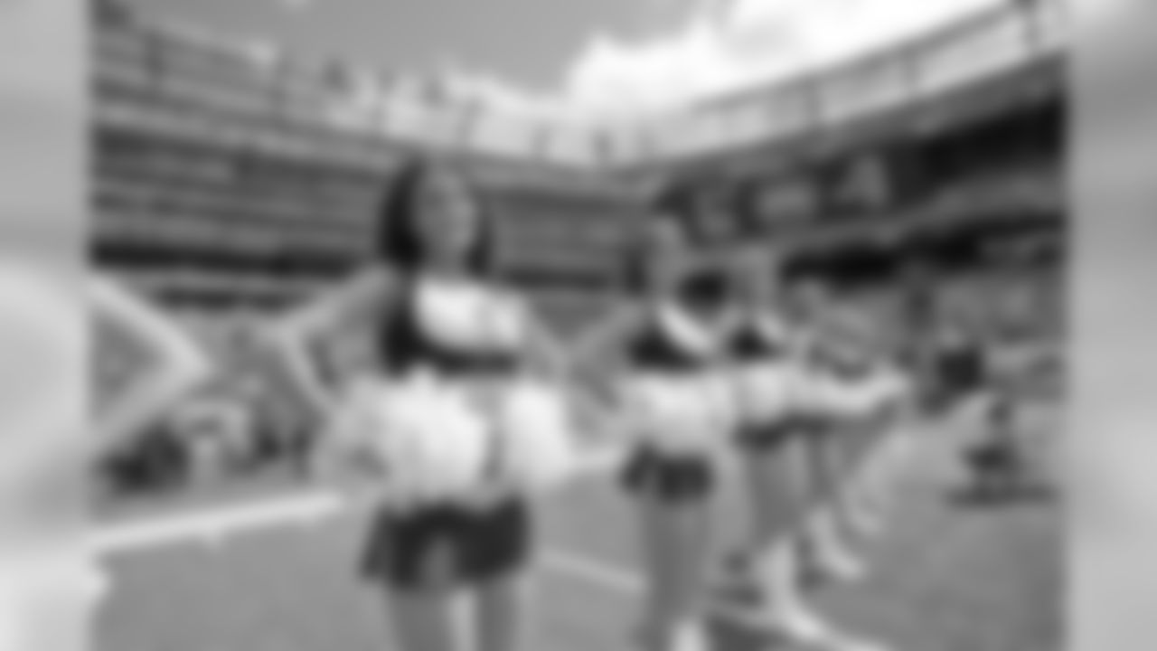 New York Jets Flight Crew: Jets vs Jaguars