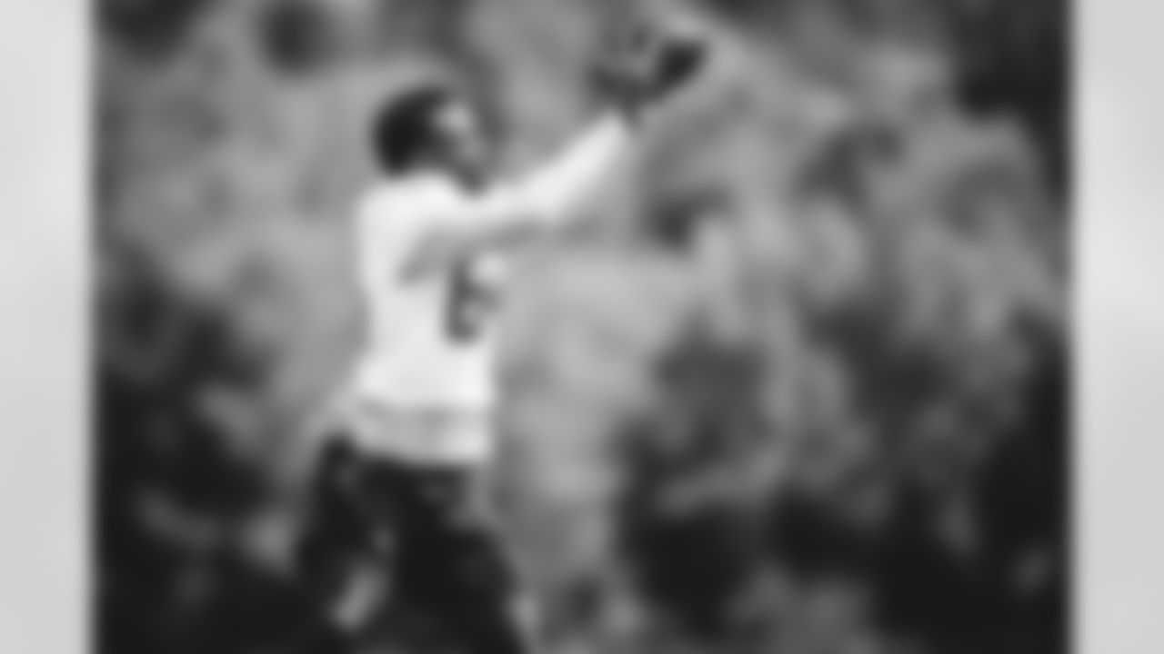 E_SNY_6054