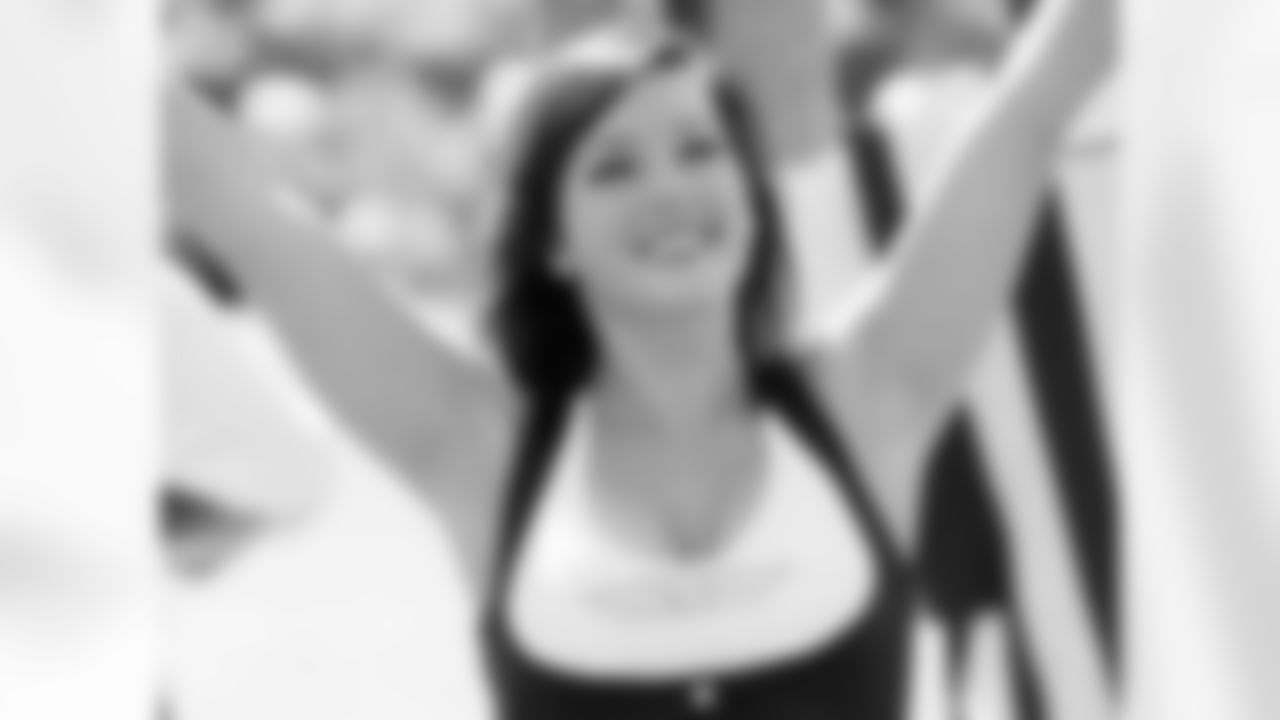 Michelle L. 2009 Flight Crew Member Photos