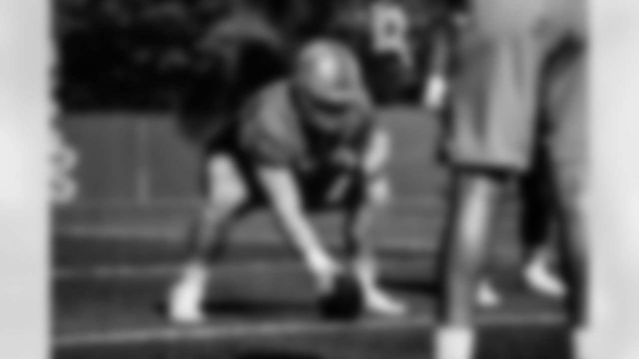 Detroit Lions center Frank Ragnow (77) during Lions practice at the Training Facility in Allen Park, MI on September 29, 2021. (Jeff Nguyen/Detroit Lions)