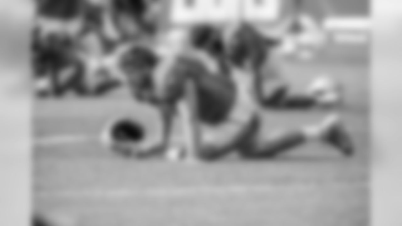 Detroit Lions tight end T.J. Hockenson (88) stretches during Day 11 of 2019 Detroit Lions Training Camp presented by Rocket Mortgage on Tuesday, Aug. 6, 2019 in Allen Park, Mich. (Detroit Lions via AP)
