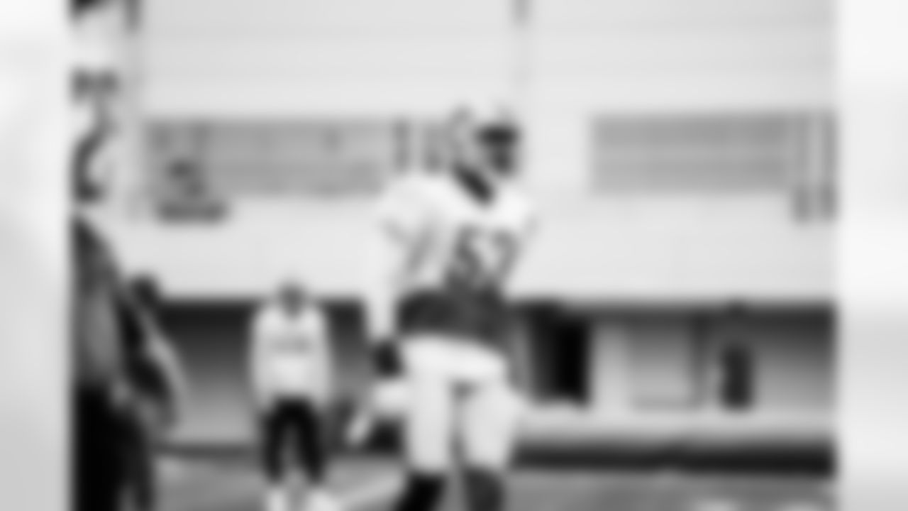 Detroit Lions outside linebacker Charles Harris (53) during Lions practice at the Training Facility in Allen Park, MI on December 29, 2021. (Jeff Nguyen/Detroit Lions)