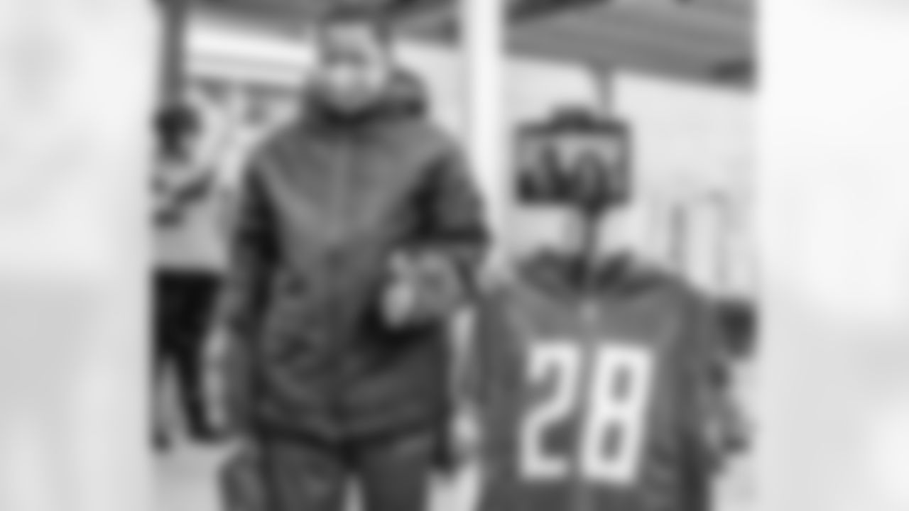 111720_DLA_CoatDrive_007