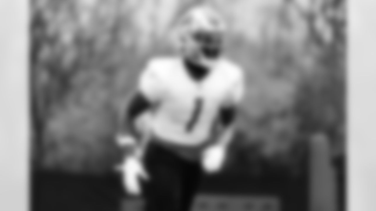 Detroit Lions cornerback Jeff Okudah (1) during practice at the Lions Training Facility in Allen Park, MI on November 16, 2022. (Jeff Nguyen/Detroit Lions)