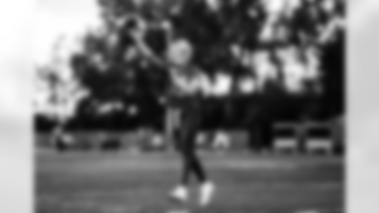 Detroit Lions quarterback Nate Sudfeld (10) during practice at the Lions Training Facility in Allen Park, MI on September 22, 2022. (Jeff Nguyen/Detroit Lions)