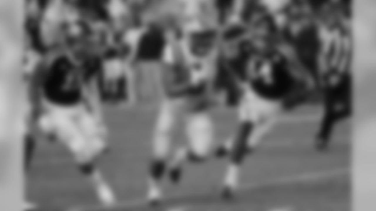 View photos of NFL prospect Derrius Guice.