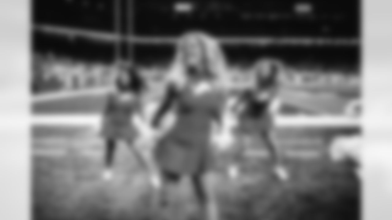 Detroit Lions Cheerleaders during a NFL football game against the Chicago Bears on Thursday, November 24, 2021 in Detroit, MI. (Mike Ferdinande/Detroit Lions).