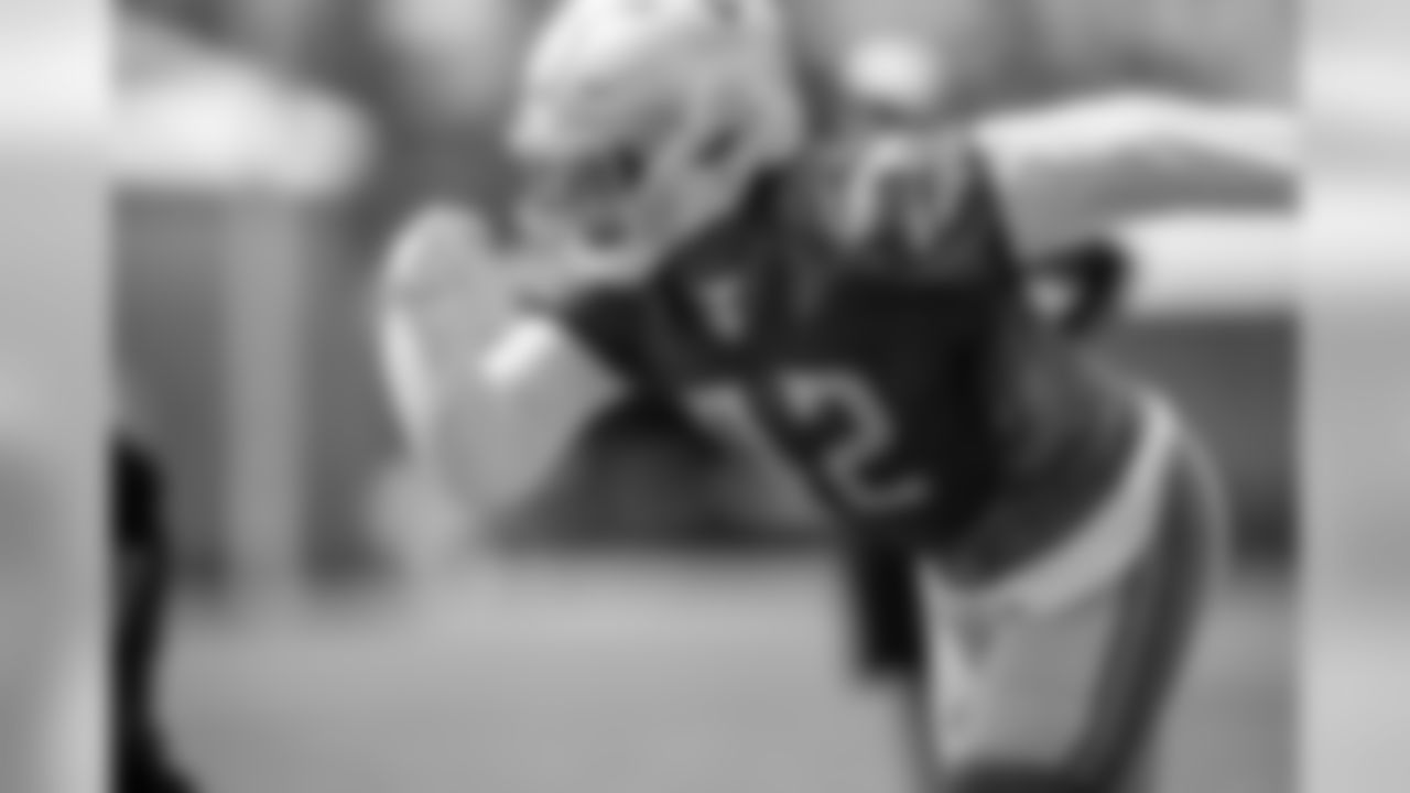 Detroit Lions linebacker Devon Kennard (42) during Day 5 of OTAs on Thursday, May 30, 2019 in Allen Park, Mich. (Detroit Lions via AP)