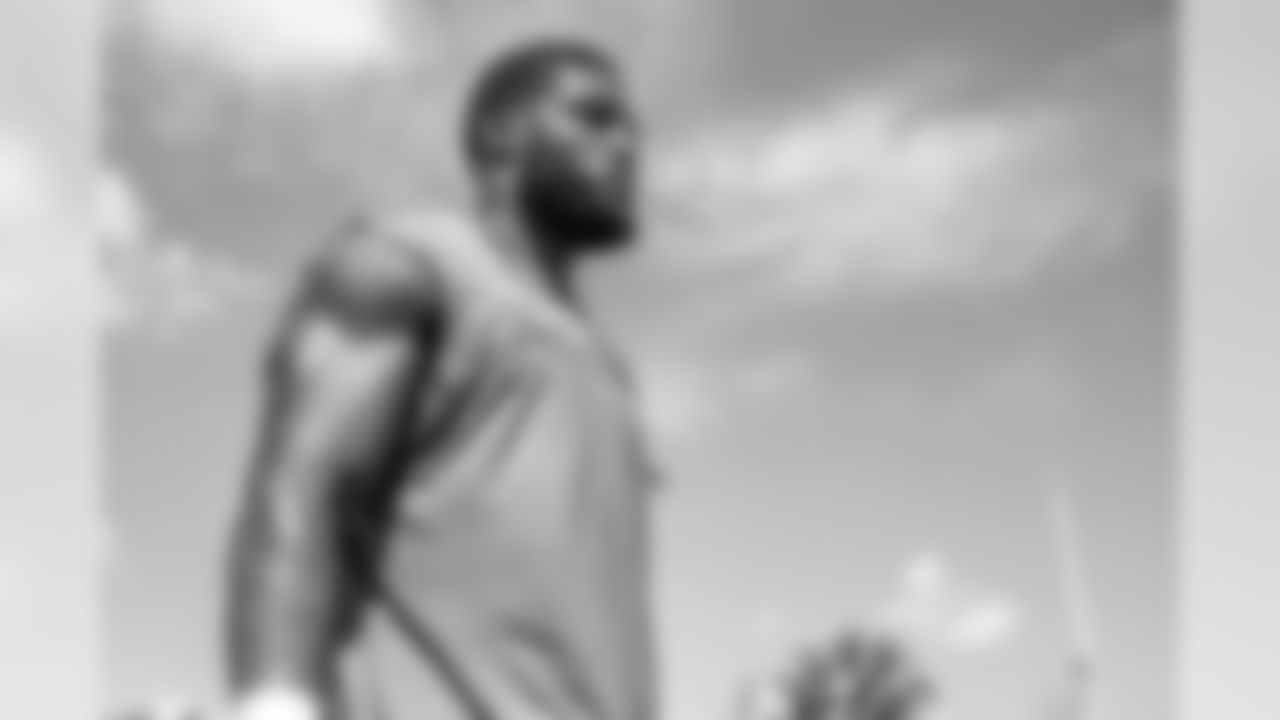 Detroit Lions linebacker Jarrad Davis (40) walks off the field following Day five of Detroit Lions Training Camp presented by Rocket Mortgage on Tuesday, July 30, 2019 in Allen Park, Mich.