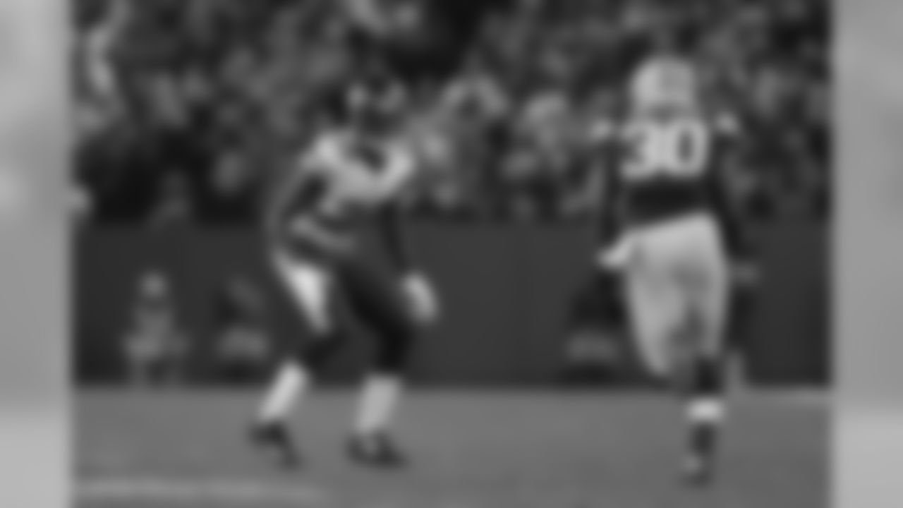 55 Xavier Rhodes