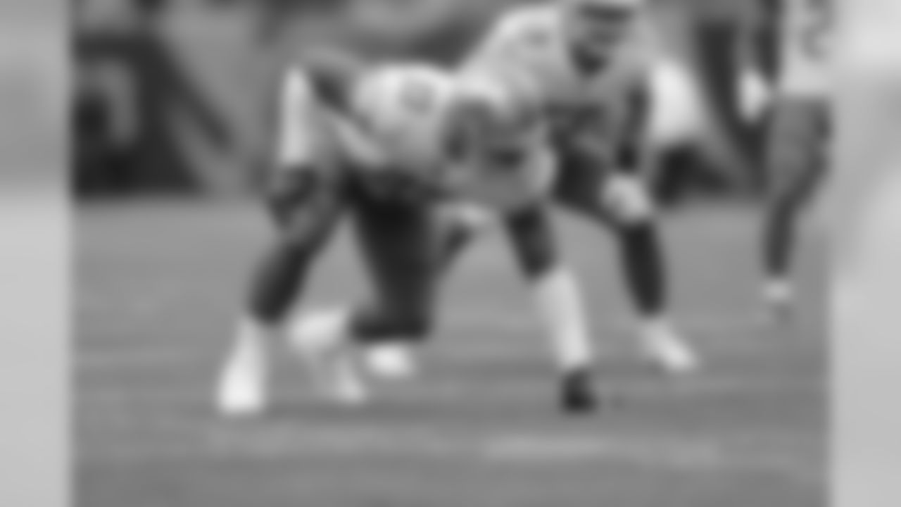 Dwight Freeney