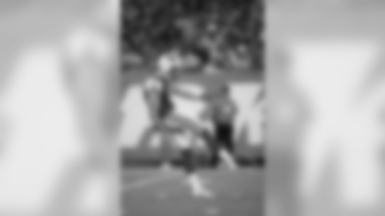H Lachlan Edwards