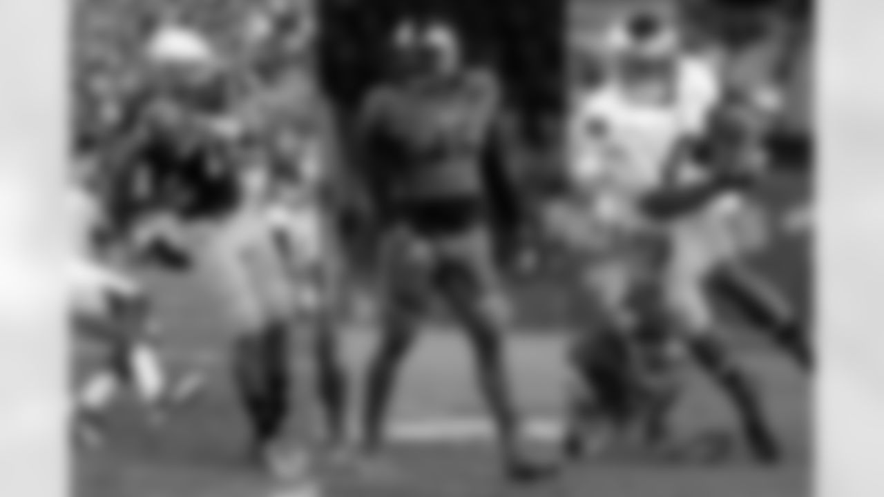 Giants DE Romeo Okwara attended Notre Dame with Lions WR TJ Jones (2012-13) and RB Theo Riddick (2012).
