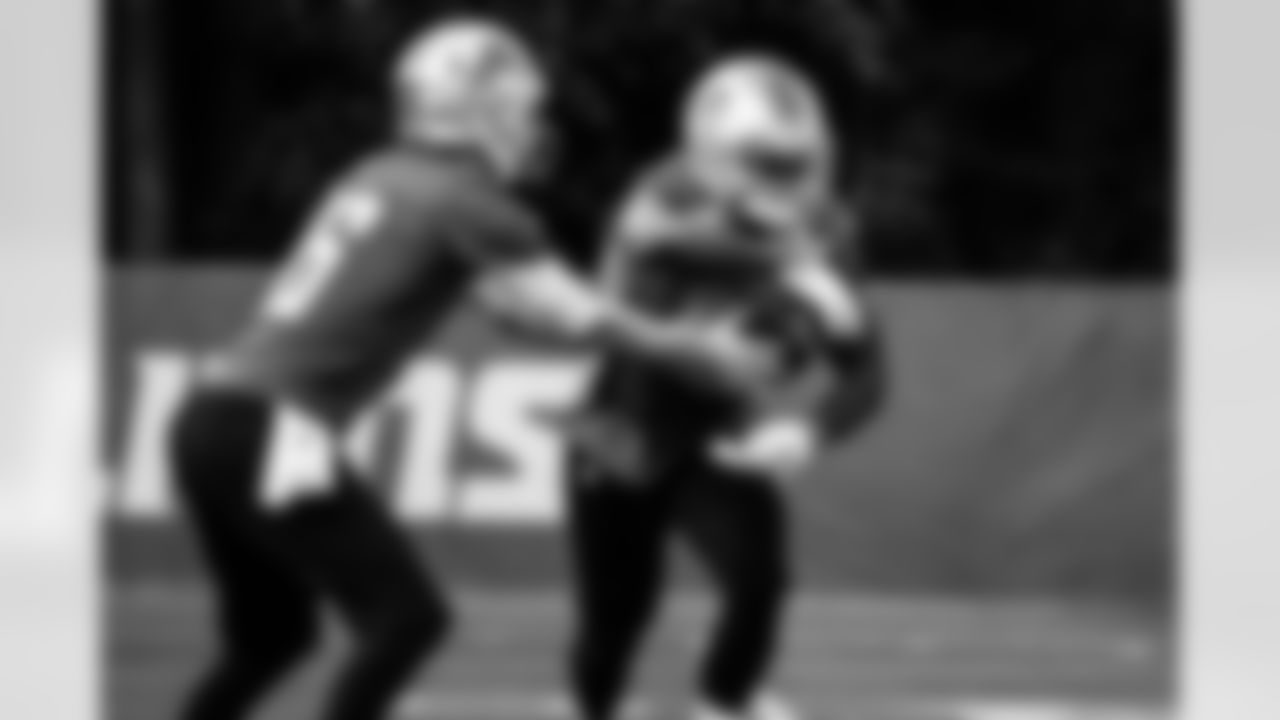 Detroit Lions quarterback Jared Goff (16), Detroit Lions running back Jamaal Williams (30) during practice at the Lions Training Facility in Allen Park, MI on September 30, 2022. (Jeff Nguyen/Detroit Lions)