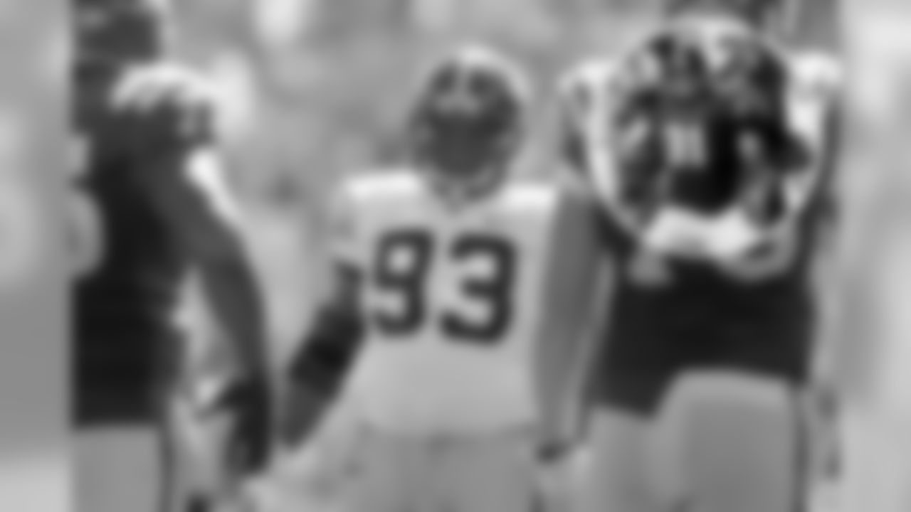 Lions DT Mike Daniels (left) and Chiefs LB Anthony Hitchens (right) were defensive teammates at Iowa from 2010-11.