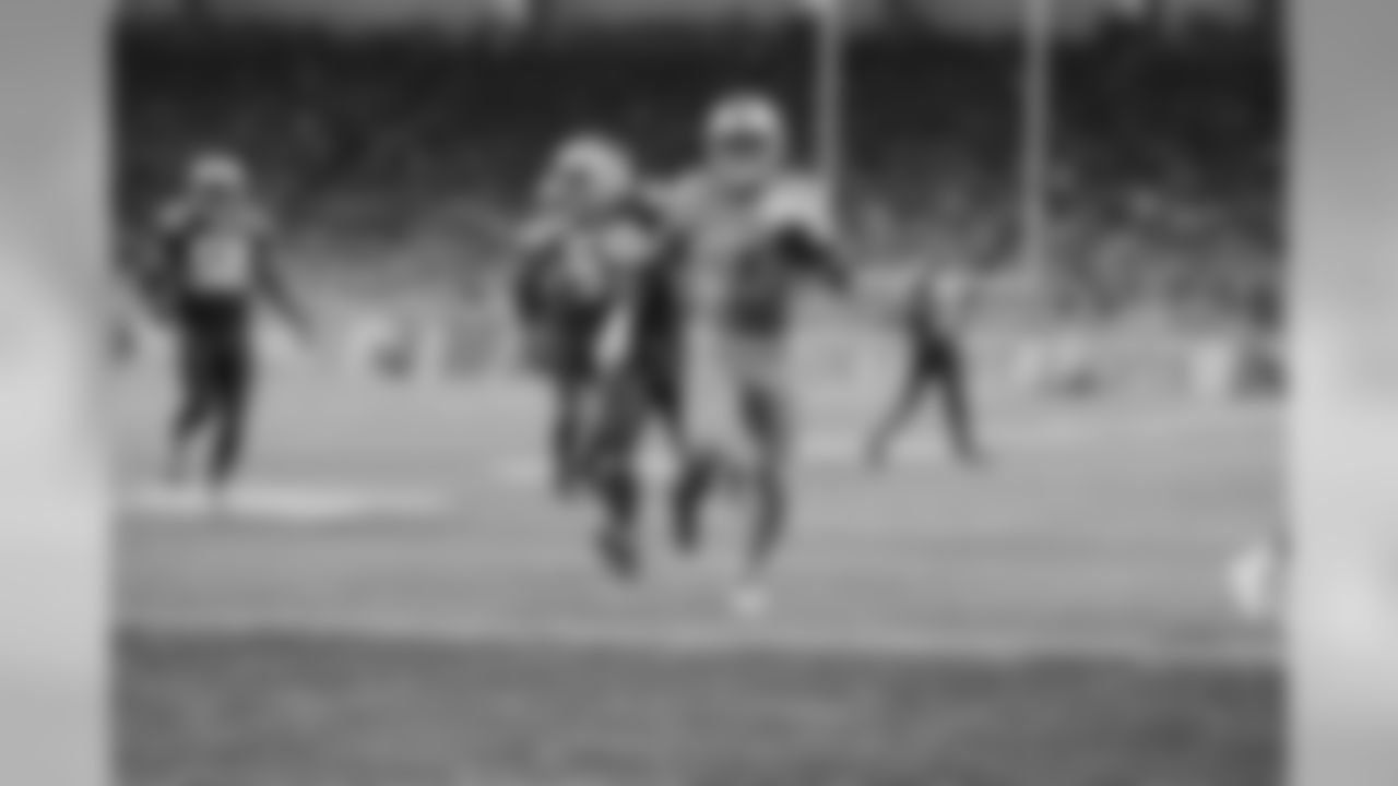 Detroit Lions running back Kerryon Johnson (33) runs for a touchdown during a NFL football game against the Carolina Panthers on Sunday, Nov. 18, 2018 in Detroit. (Detroit Lions via AP).