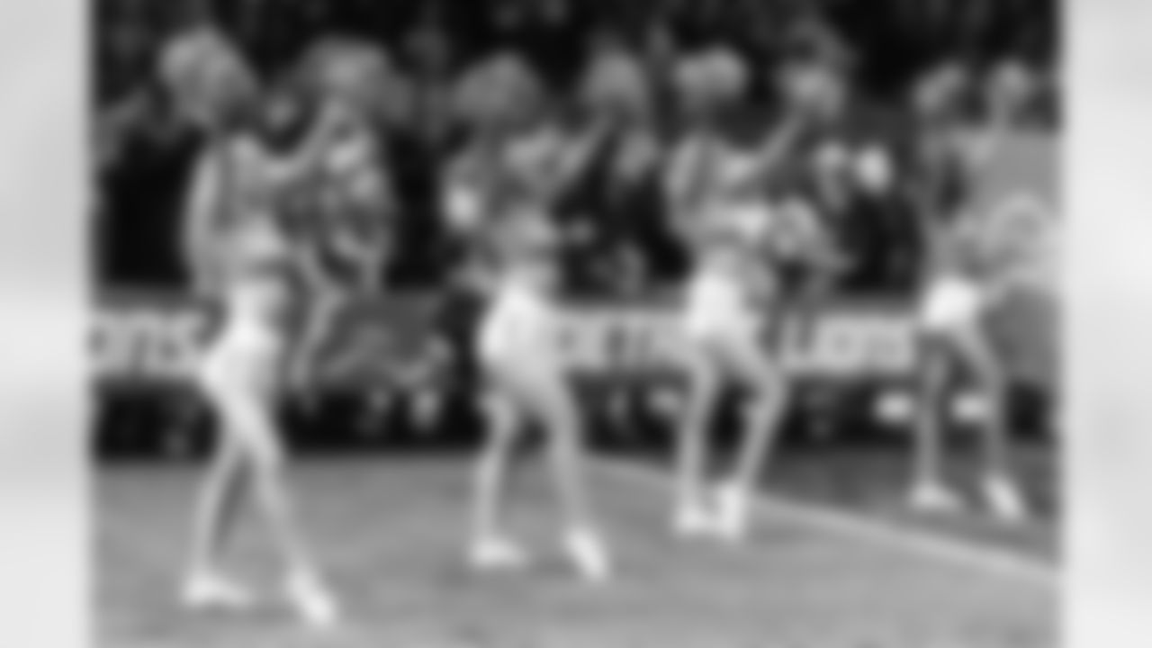 The Detroit Lions Cheerleaders during a NFL football game against the Chicago Bears on Sunday, January 1, 2023 in Detroit, MI. (Mike Ferdinande/Detroit Lions).