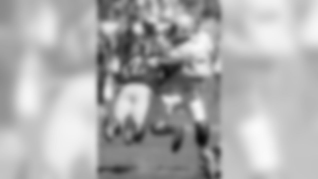 LB Devon Kennard (42) | Southern California