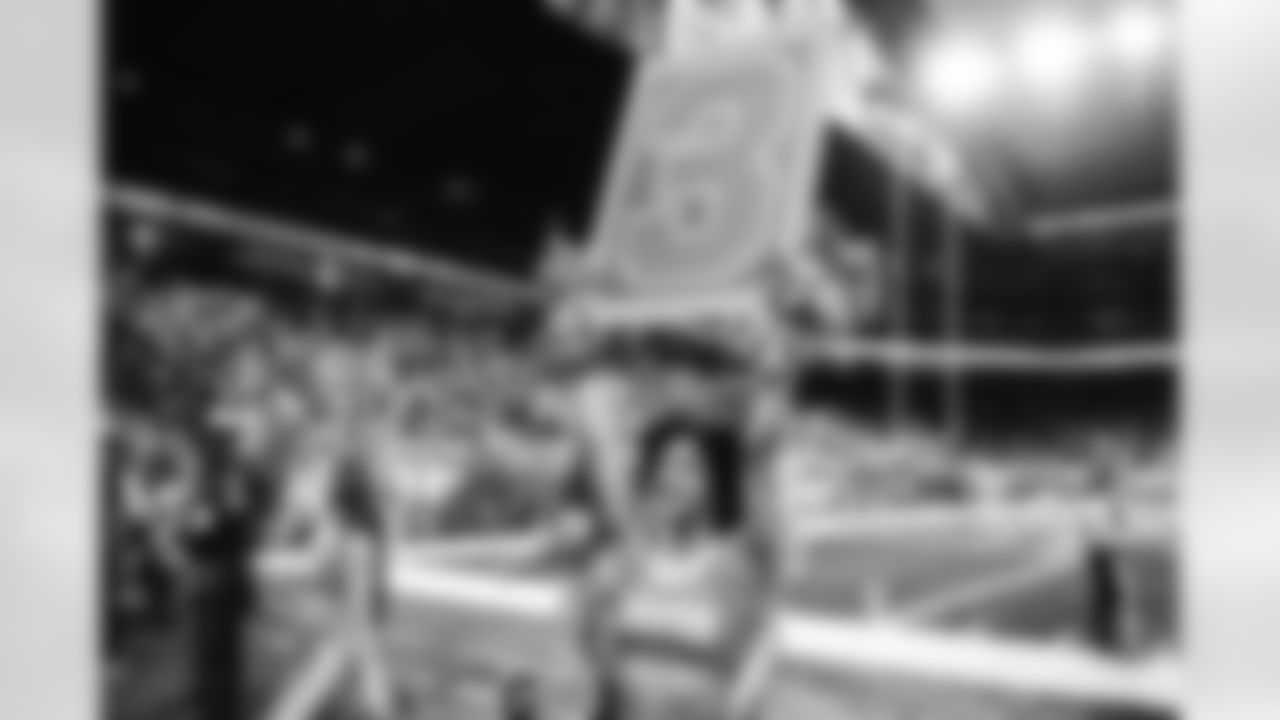 Detroit Lions Cheerleaders perform during a NFL football game against the Buffalo Bills on Thursday, November 24, 2022 in Detroit, MI. (Mike Ferdinande/Detroit Lions).