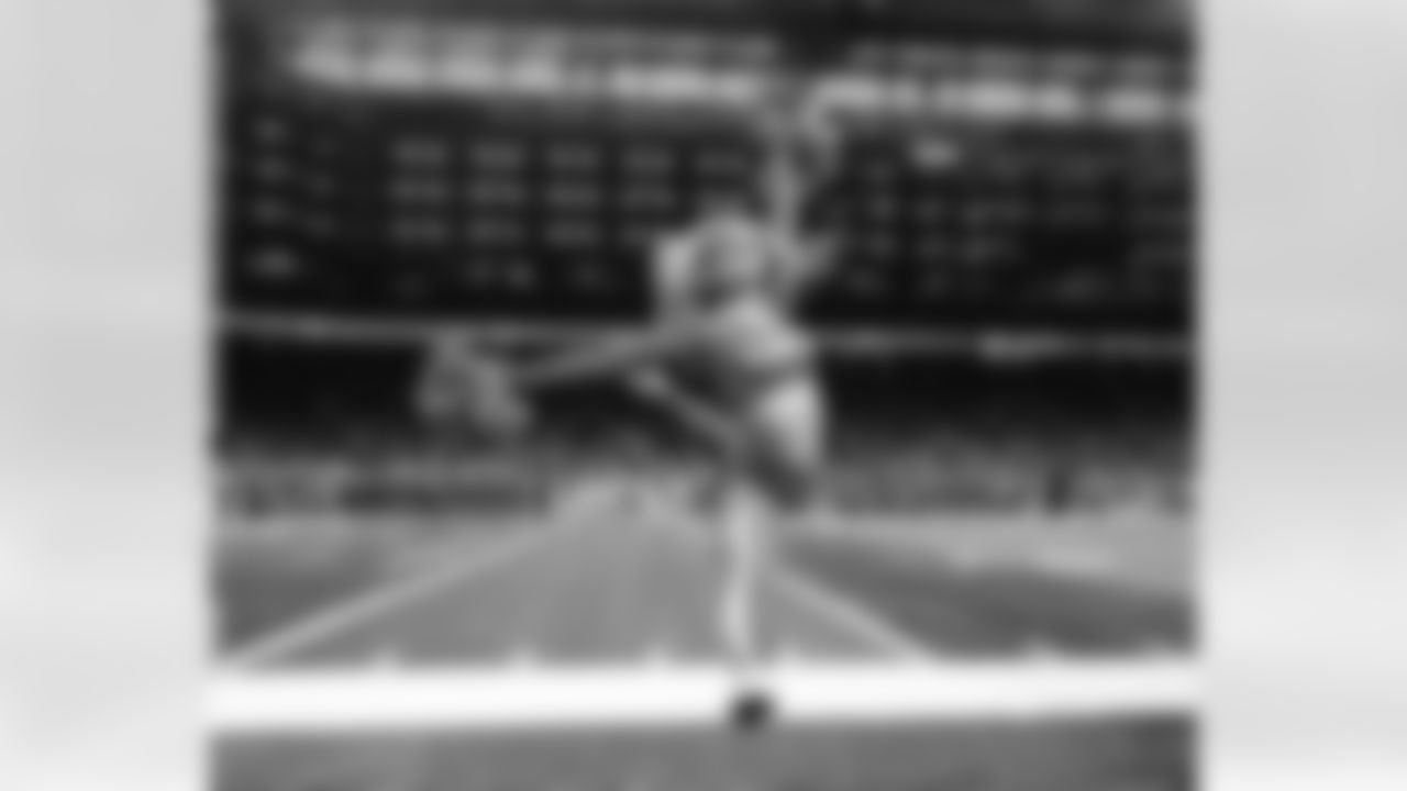 The Detroit Lions Cheerleaders during a NFL football game against the Chicago Bears on Sunday, January 1, 2023 in Detroit, MI. (Mike Ferdinande/Detroit Lions).