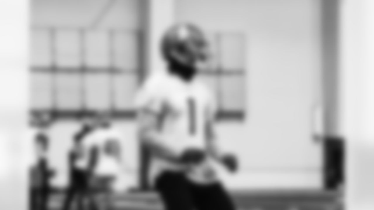 Detroit Lions cornerback Cameron Sutton (1) during practice at the Lions training facility in Allen Park, MI on October 20, 2023. (Jeff Nguyen/Detroit Lions)