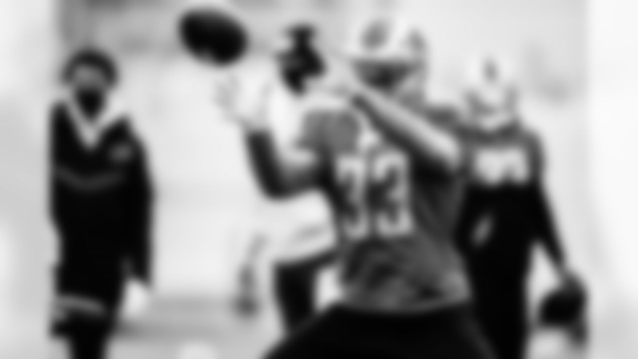 Detroit Lions running back Rodney Smith (33) during Lions practice at the Training Facility in Allen Park, MI on December 30, 2021. (Jeff Nguyen/Detroit Lions)